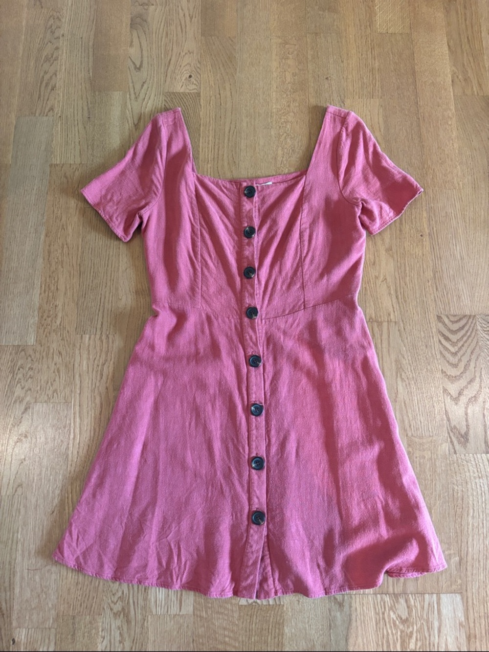 Sadie & Sage Pink-Red Button-Front Short Sleeve Dress